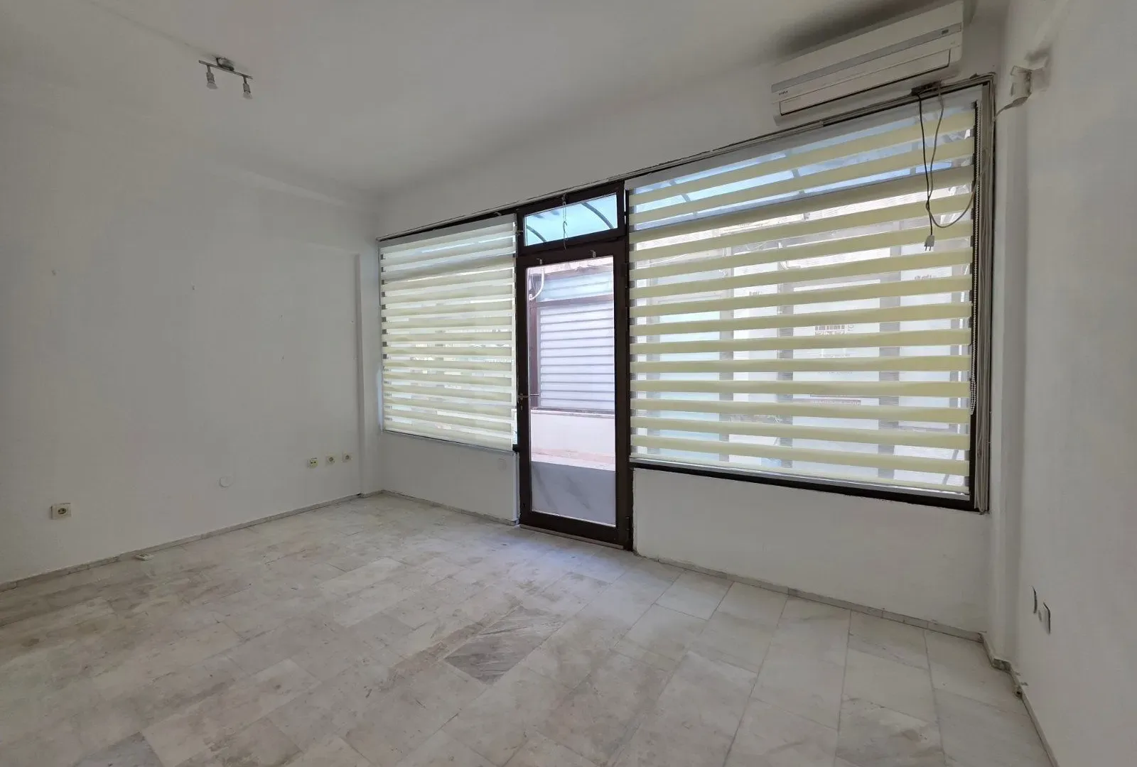 Sale, office space, 18m², Budva, Crna Gora