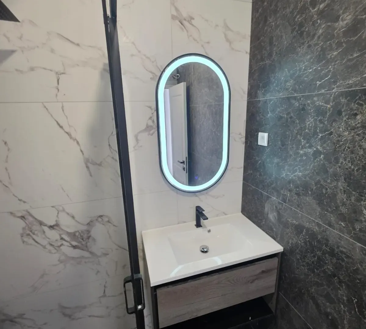 Prodaja, trosoban stan, 96m², Škaljari, Kotor