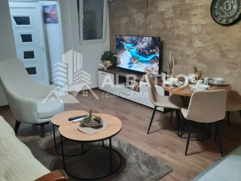 Izdavanje, jednosoban stan, 50m², Šušanj, Bar - image 2