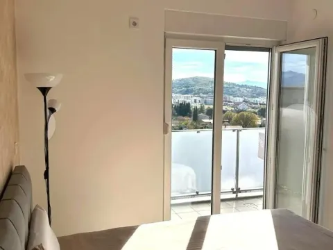 Sale, one bedroom apartment, 44m², City Kvart, Podgorica - image 11