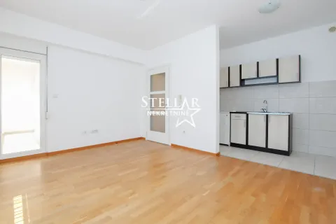 Rent, two bedroom apartment, 59m², Konik, Podgorica - image 3