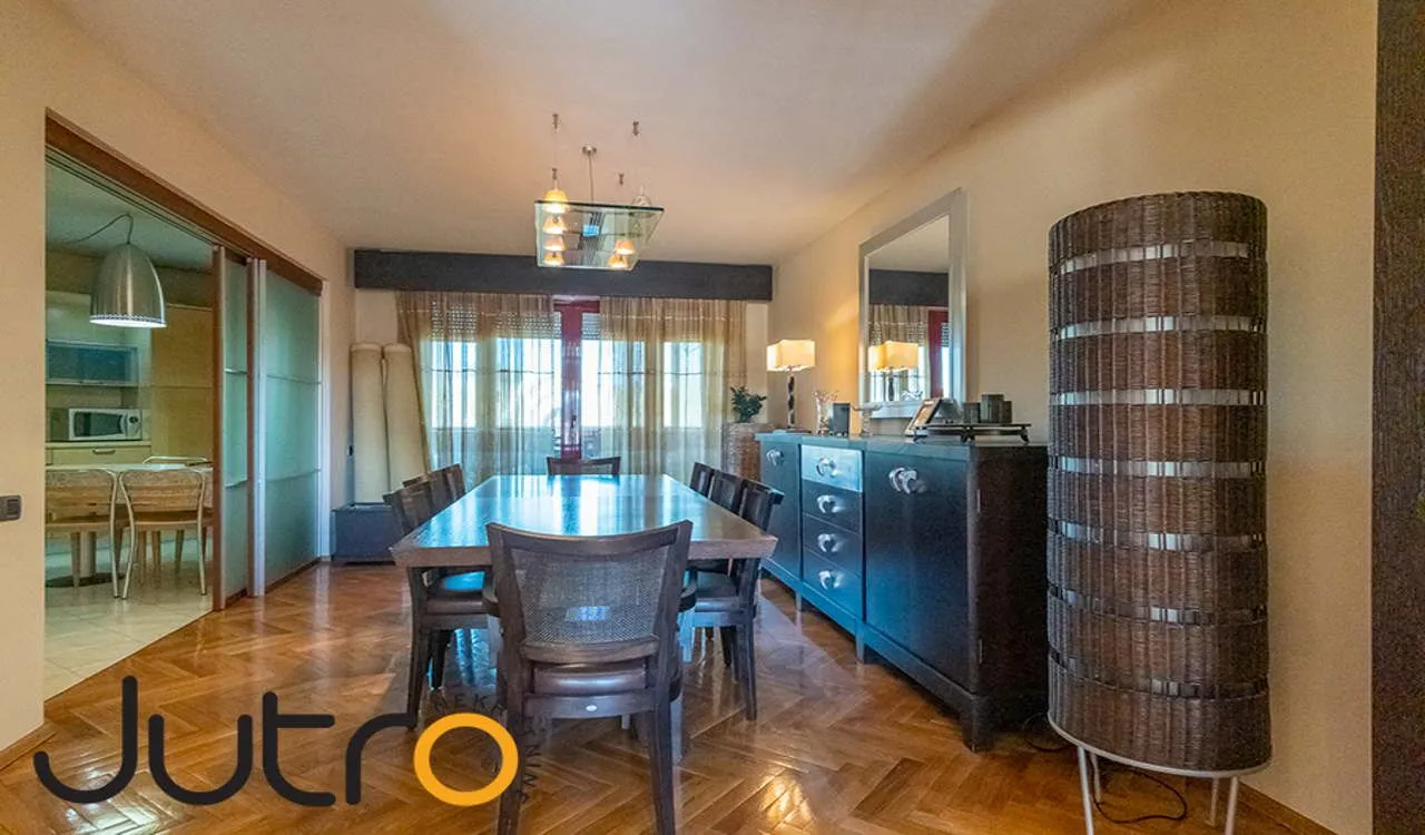 Prodaja, četvorosoban stan, 281m², Preko Morače, Podgorica