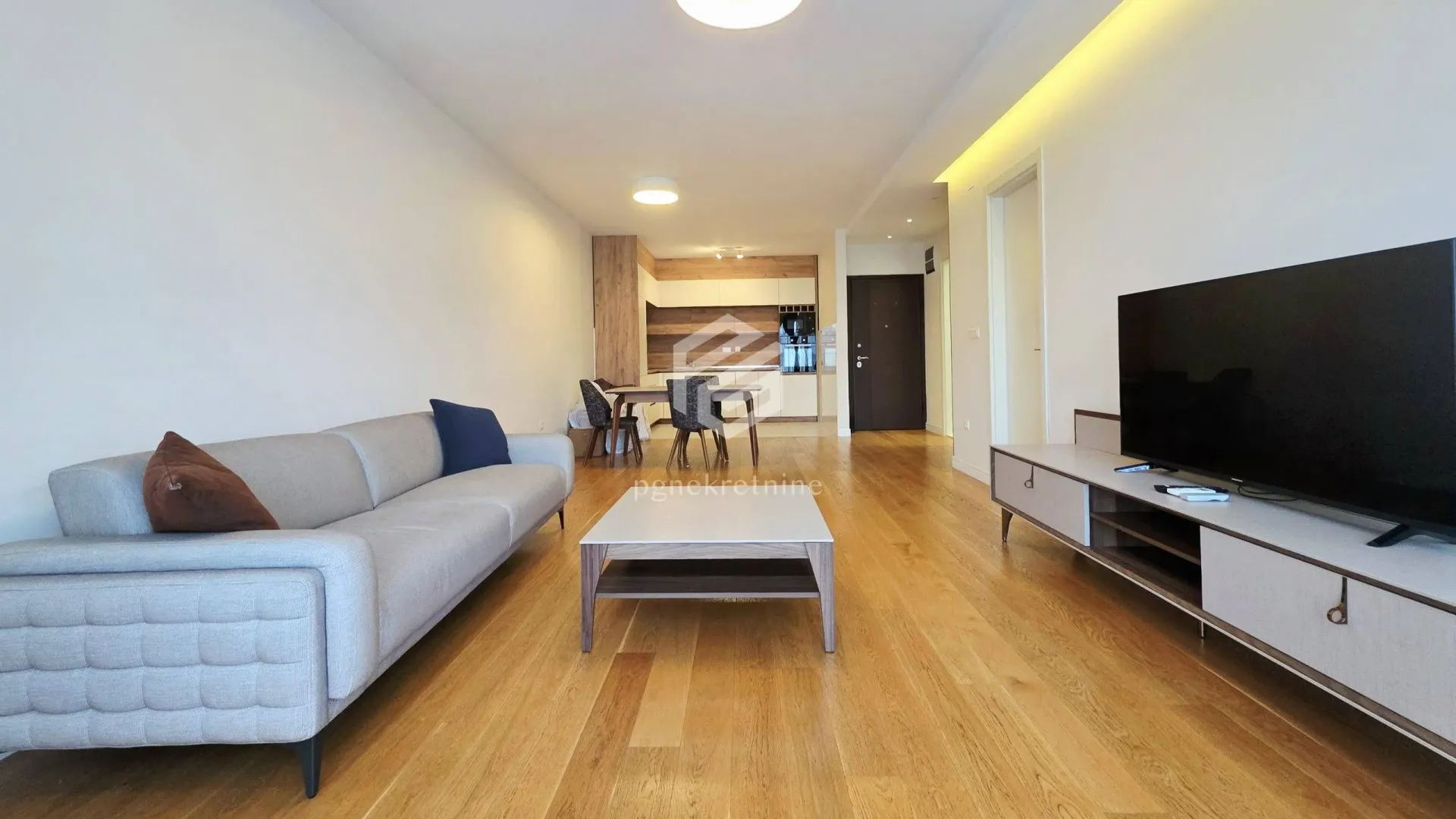 Prodaja, jednosoban stan, 63m², Podgorica, Crna Gora