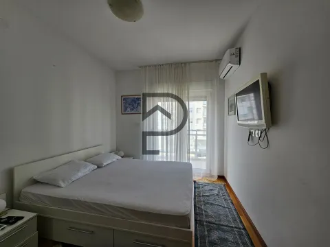 Rent, two bedroom apartment, 64m², City Kvart, Podgorica - image 8