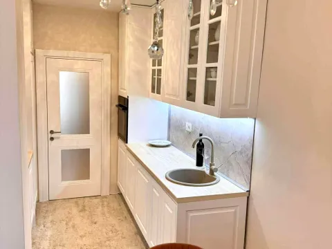 Izdavanje, trosoban stan, 101m², Momišići, Podgorica - image 7