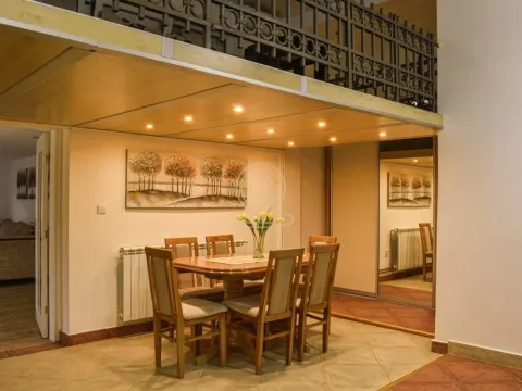 Izdavanje, dvosoban stan, 78m², Južni Bulevar, Vračar Sve Podlokacije - image 19