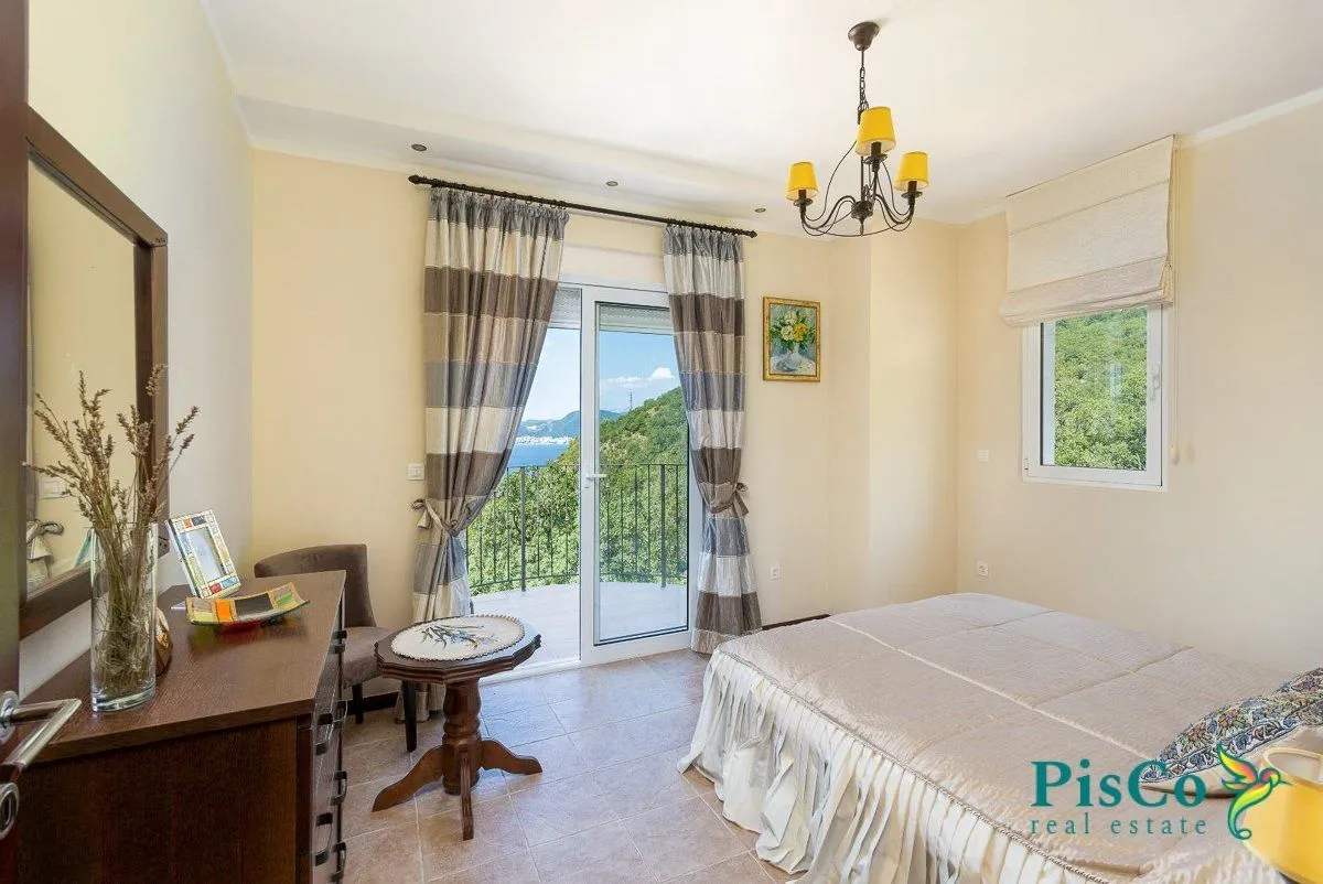Prodaja, kuća, 414m², Reževići, Budva