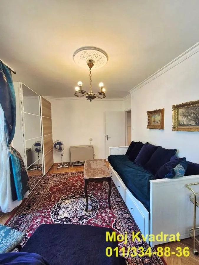 Izdavanje, trosoban stan, 60m², Vračar Centar, Vračar Sve Podlokacije