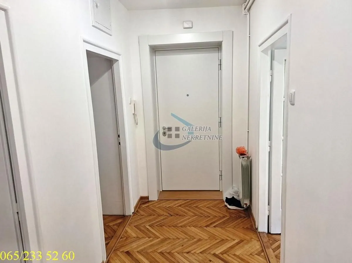 Rent, four bedroom apartment, 88m², Stari Grad, Beograd