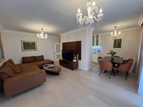 Rent, three bedroom apartment, 95m², Obala Morače, Podgorica - image 2