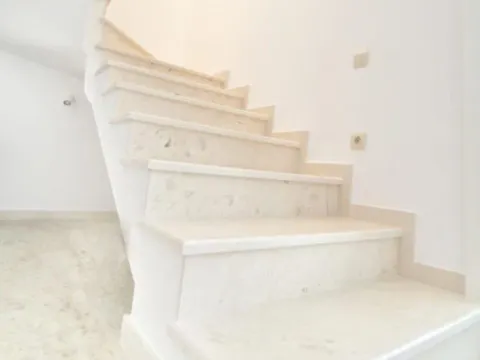 Prodaja, kuća, 200m², Hladna Uvala, Bar - image 8