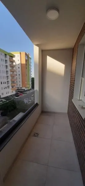 Izdavanje, dvosoban stan, 42m², Rotkvarija, Novi Sad Sve Podlokacije