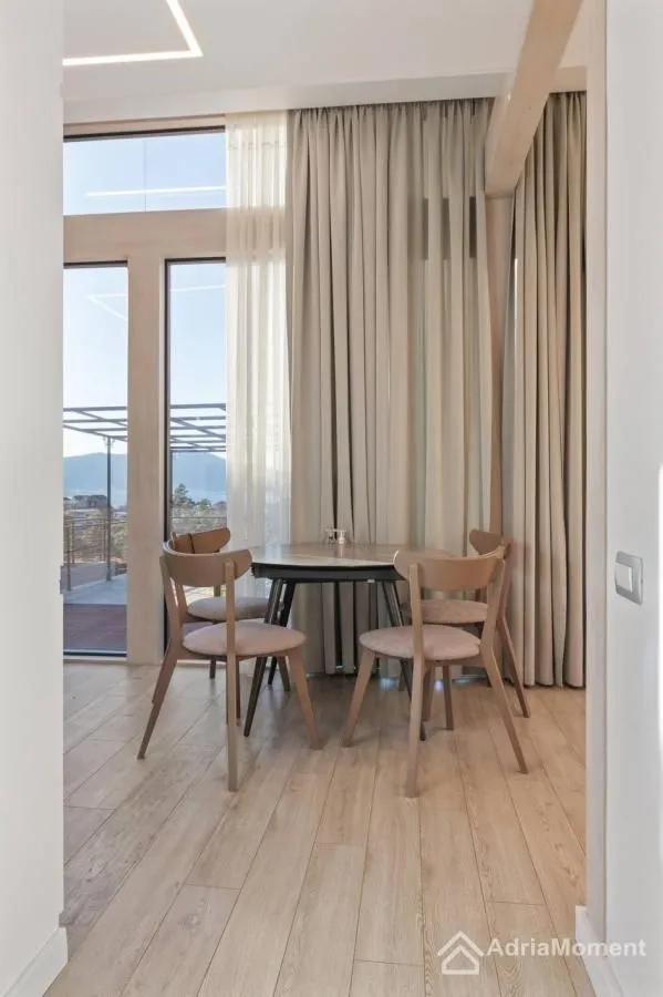 Prodaja, trosoban stan, 172m², Mrčevac, Tivat