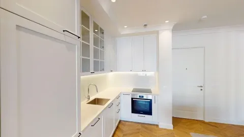 Prodaja, trosoban stan, 97m², Tivat, Crna Gora - image 4
