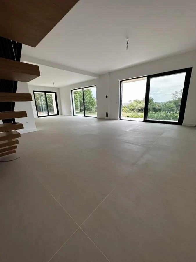 Prodaja, kuća, 242m², Bocke, Petrovaradin