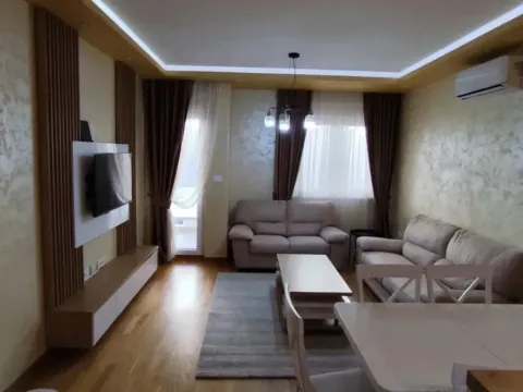 Izdavanje, dvosoban stan, 64m², City Kej, Podgorica - image 4