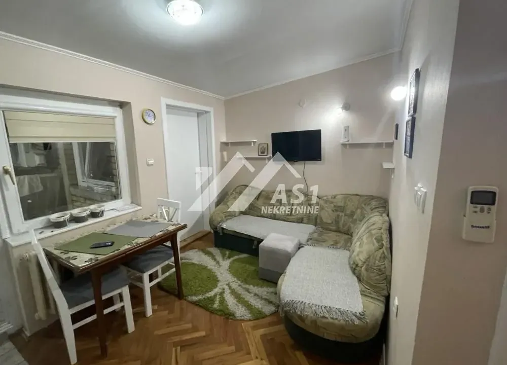 Prodaja, dvosoban stan, 36m², Avijatičarsko naselje, Novi Sad Sve Podlokacije