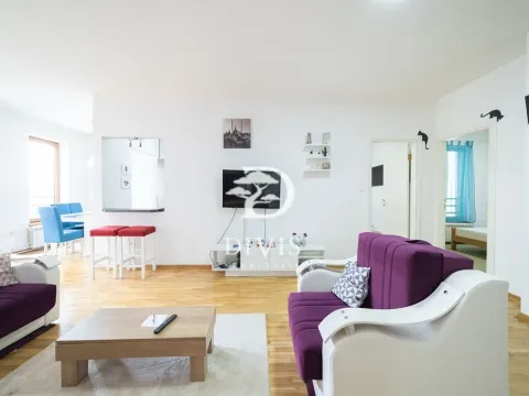 Prodaja, trosoban stan, 78m², Južni Bulevar, Vračar Sve Podlokacije - image 13