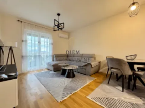 Izdavanje, jednosoban stan, 45m², Pobrežje, Podgorica - image 6