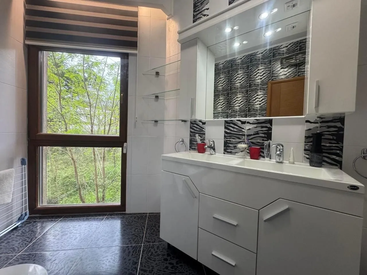 Prodaja, trosoban stan, 137m², Vezirov Most, Podgorica