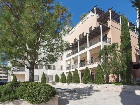 Prodaja, trosoban stan, 204m², Porto Montenegro, Tivat - image 3
