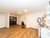 Rent, office space, 80m², Blok 5, Podgorica - image 4