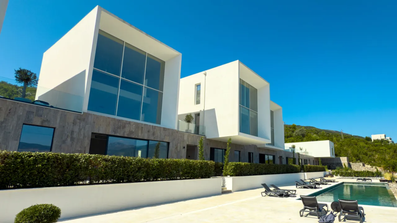 Prodaja, dvosoban stan, 119m², Krašići, Tivat