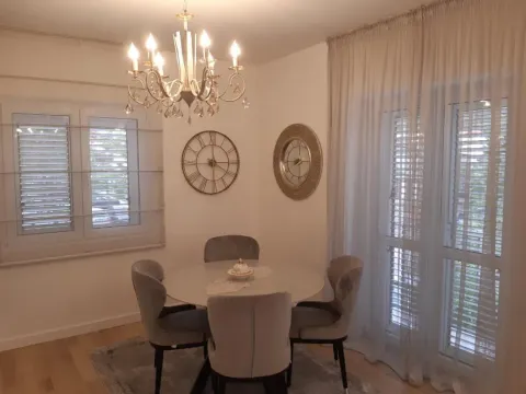 Rent, one bedroom apartment, 50m², Seljanovo, Tivat - image 4