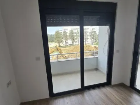 Prodaja, jednosoban stan, 65m², Ulcinj, Crna Gora - image 6