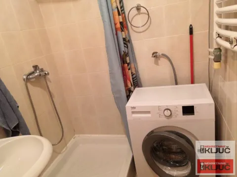 Izdavanje, garsonjera, 24m², Nova Detelinara, Novi Sad Sve Podlokacije - image 6