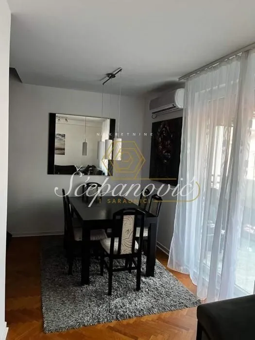 Prodaja, trosoban stan, 71m², Grbavica, Novi Sad Sve Podlokacije