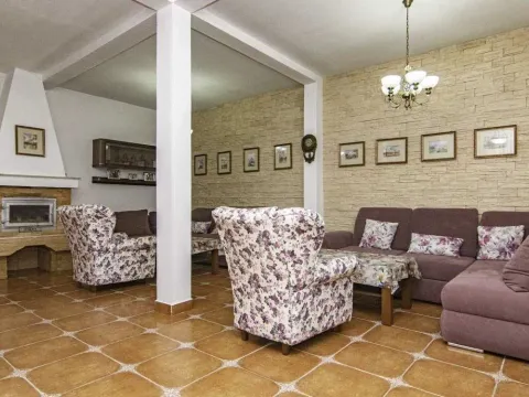 Sale, house, 400m², Danilovgrad, Crna Gora - image 5