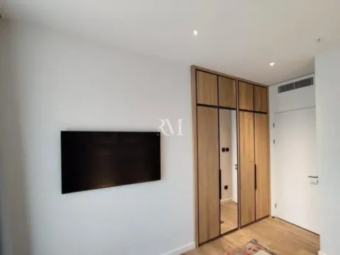 Izdavanje, dvosoban stan, 95m², Boka Place, Tivat - image 5