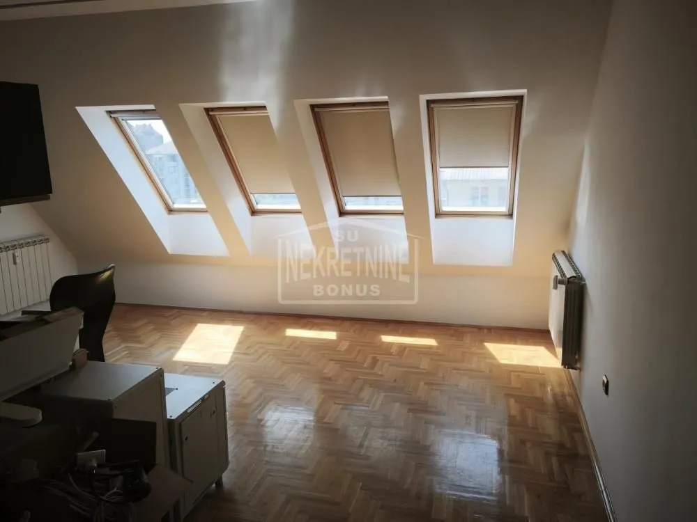 Prodaja, trosoban stan, 80m², Prozivka, Subotica