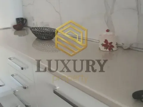 Izdavanje, trosoban stan, 100m², Blok 5, Podgorica - image 4