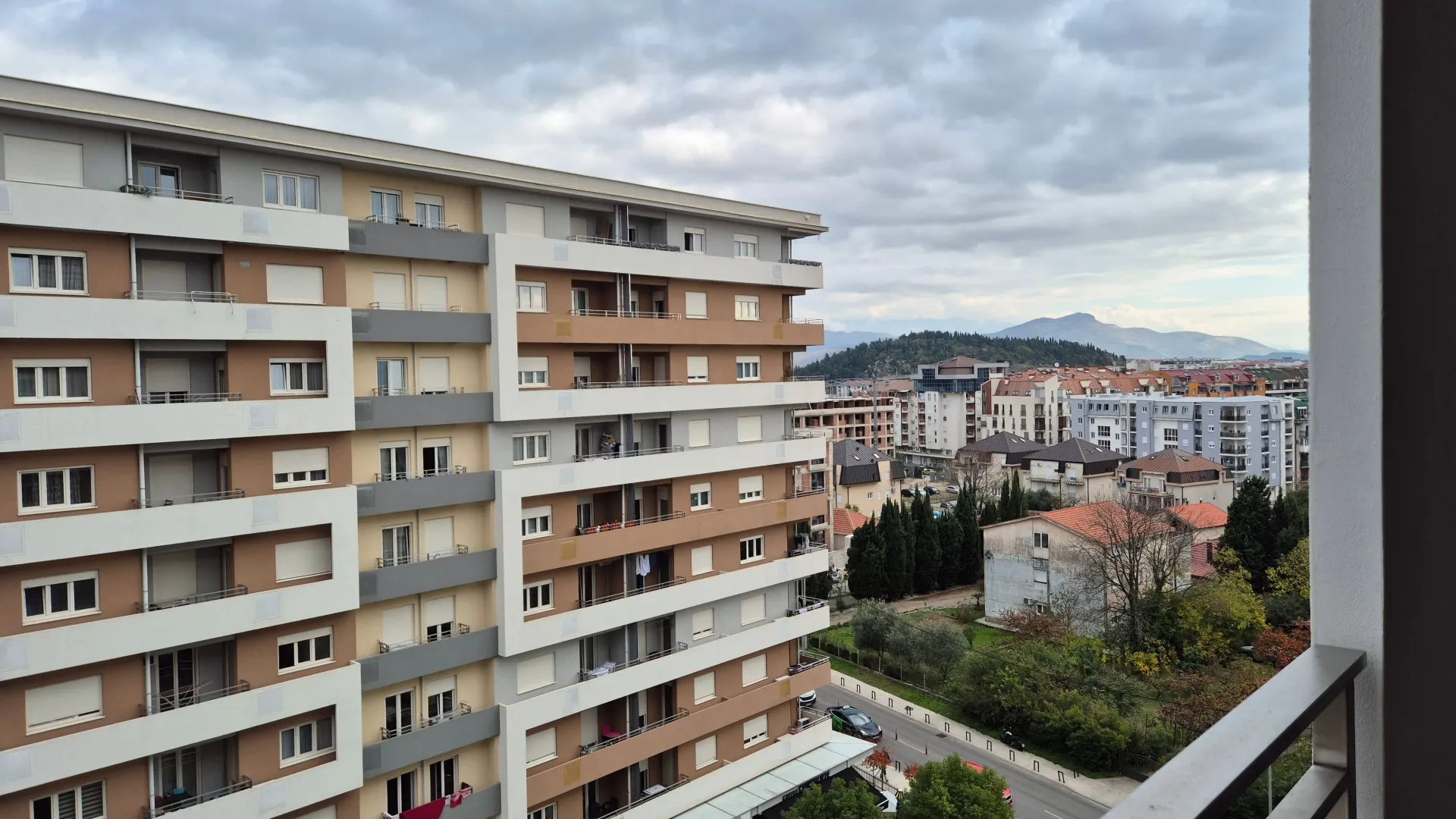 Izdavanje, parking/garaža, 18m², Central Point, Podgorica