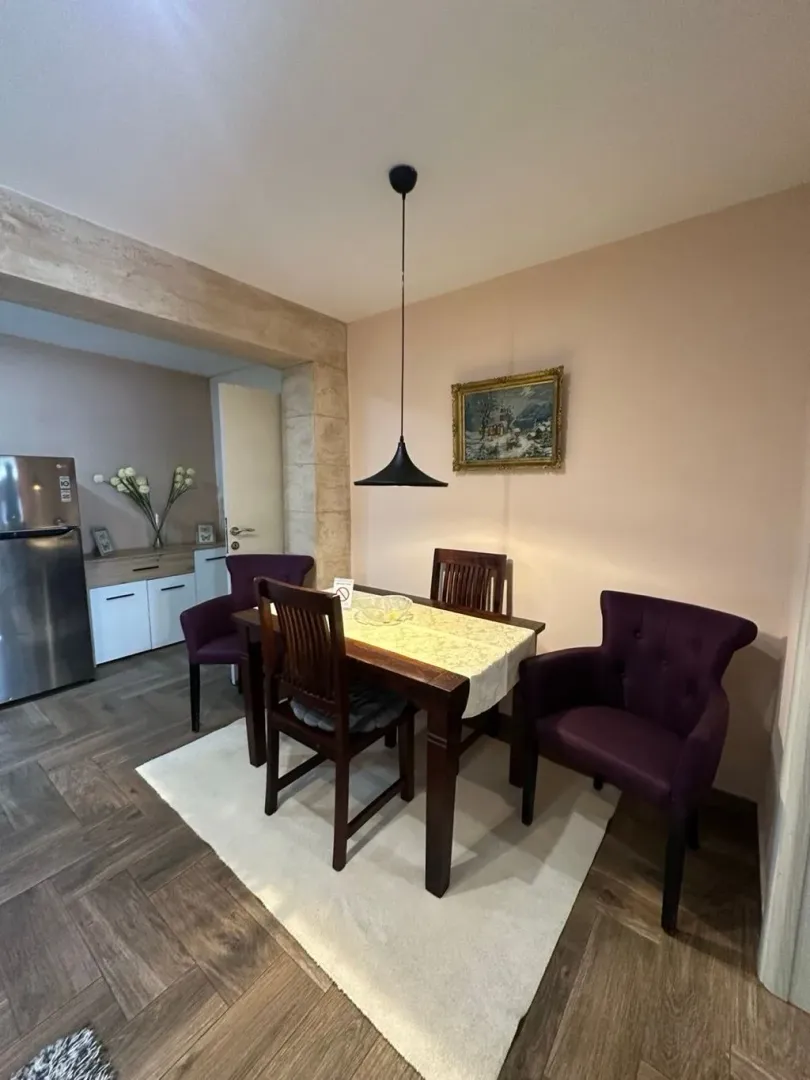 Izdavanje, jednosoban stan, 55m², Šušanj, Bar