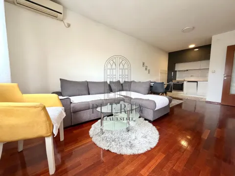 Rent, one bedroom apartment, 45m², Central Point, Podgorica - image 3