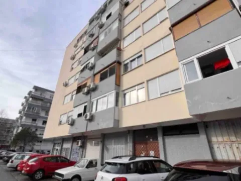 Prodaja, dvosoban stan, 75m², Preko Morače, Podgorica