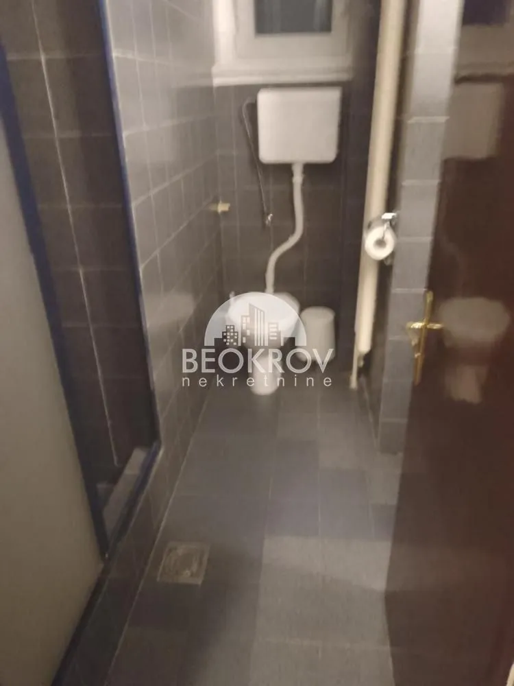 Izdavanje, jednosoban stan, 42m², Savski Venac, Beograd