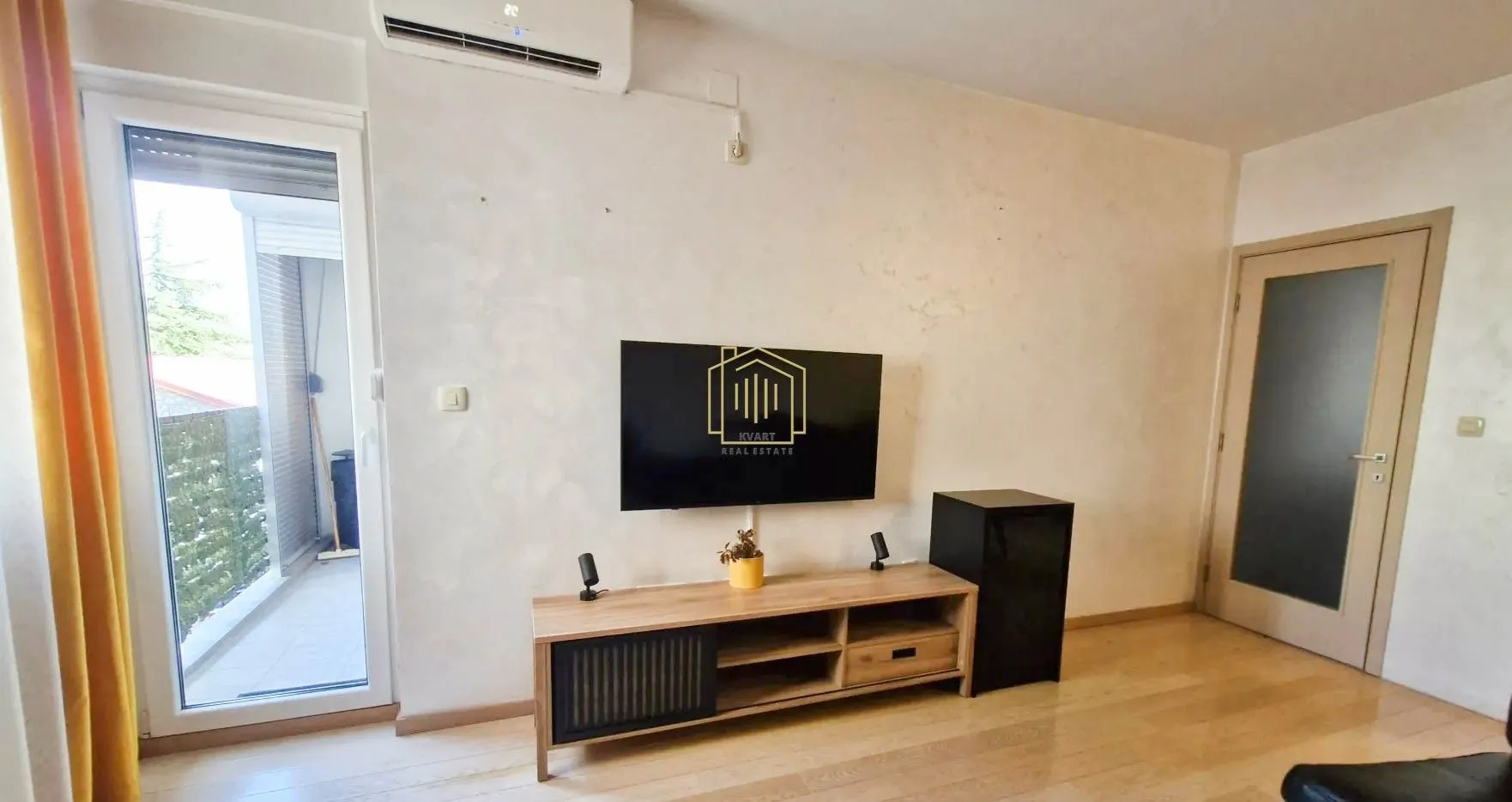 Izdavanje, jednosoban stan, 48m², Autobuska stanica, Podgorica