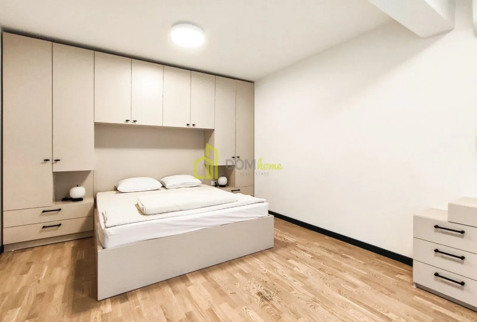 Izdavanje, jednosoban stan, 50m², Gorica C, Podgorica