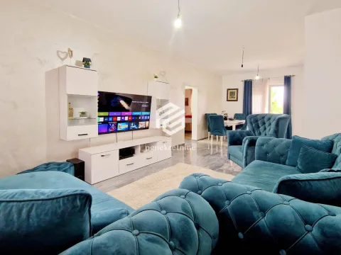 Prodaja, četvorosoban stan, 147m², Donji Kokoti, Podgorica - image 1