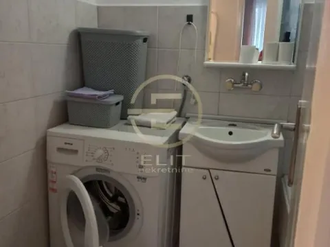 Izdavanje, dvosoban stan, 50m², Grbavica, Novi Sad Sve Podlokacije - image 11