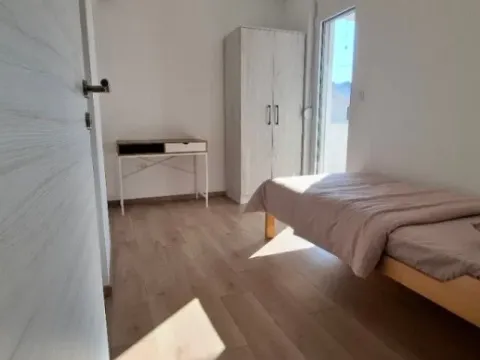 Izdavanje, trosoban stan, 100m², Zagorič, Podgorica - image 5