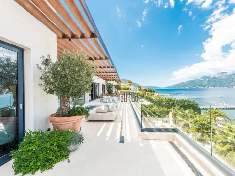 Prodaja, četvorosoban stan, 500m², Đuraševići, Tivat - image 11