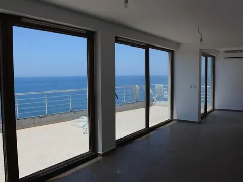 Prodaja, stan, 138m², Dobra Voda, Bar - image 4