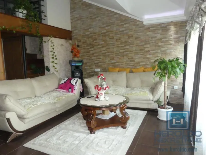 Prodaja, četvorosoban stan, 168m², Aqua park, Jagodina