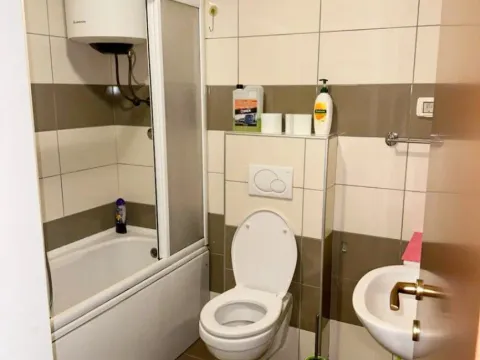 Izdavanje, dvosoban stan, 75m², City Kvart, Podgorica - image 5