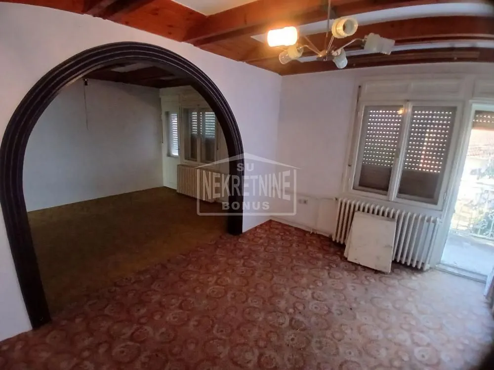 Prodaja, kuća, 258m², Mali Radanovac, Subotica